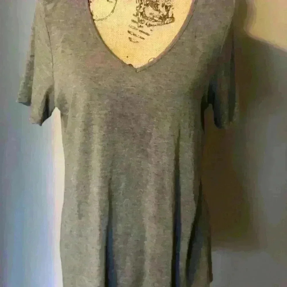 BKe women’s shirt - Picture 2 of 2